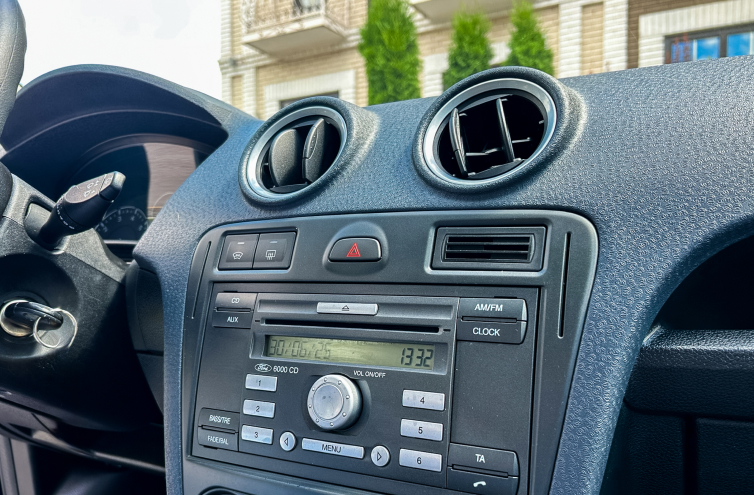 Bully-Performance-Audio-gallery-img-2