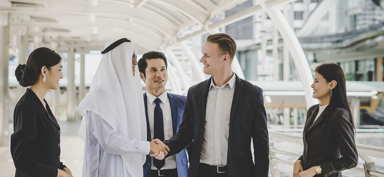 two men shaking hand